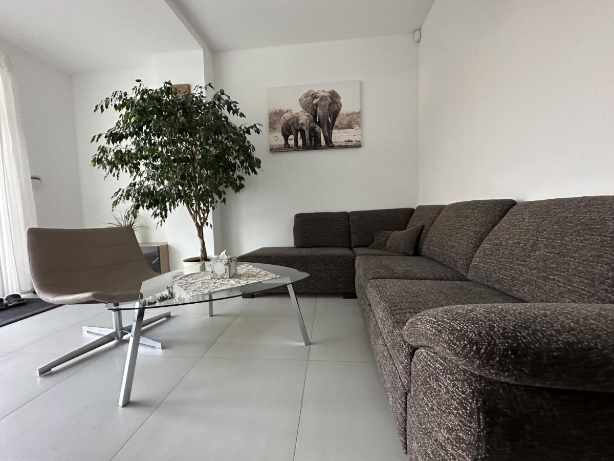 Apartman Lodenica Πιεστάνυ Εξωτερικό φωτογραφία
